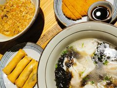 蟹籽虾仁鲜肉馄饨-南小蟹手工點心(三里屯店)