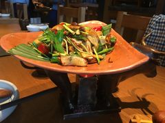 -云海肴·汽锅鸡·云南菜(天山百盛优客店)