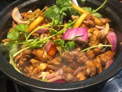 胡须老鸡煲-凤兴鸡煲(宝安海雅店)