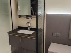 -鹏城丽景酒店(华强北红岭地铁站店)