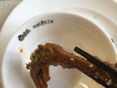 -张大师鸭爪爪特色干锅(南湖店)