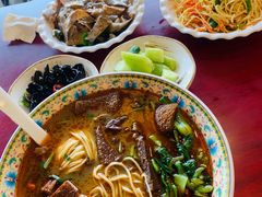 -金杨拉面王小吃面馆·牛三宝面·红烧牛肉粉