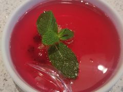 鲜火龙果冰粉-老佛爷铜炉蛙锅(海岸城店)