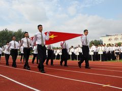 -上海市民办金苹果学校