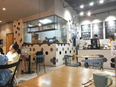 大堂-HELLO 27 意面·沙拉·帕尼尼