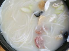 -桥香园过桥米线(国贸店)