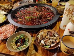 -黄潇洒老火锅(九眼桥宏济巷店)