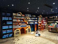 -钟书阁(珍园店)