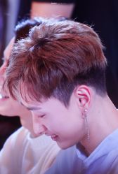 -HAIR HERE造型