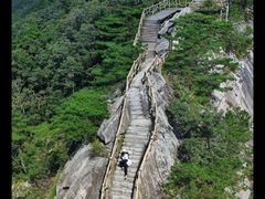 -罗田薄刀峰风景区