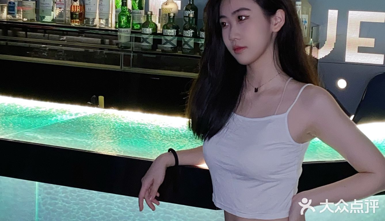 深圳探店｜氛围感拉满🥂龙岗区Azure Blue餐吧