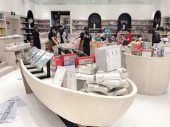 -钟书阁(群光广场店)