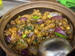 -胡须佬鸡煲四季火锅店(石厦西村直营店)