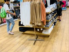 -优衣库(东莞汇一城店)