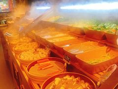-牛YO寿喜烧·铁板烧和牛火锅自助(市府恒隆店)