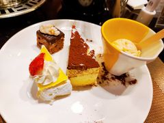 -美食汇海鲜自助餐厅·小龙虾烧烤(富力万达文华酒店)