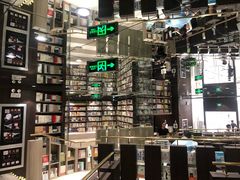 -钟书阁(群光广场店)