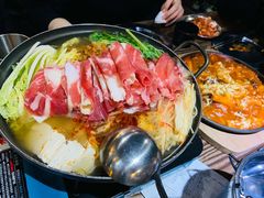 部队锅-MI WU FACTORY米屋美食工厂餐厅(绿地店)
