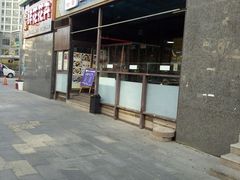 门面-陇上全荟兰州传统牛肉面(延吉路店)
