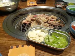 -明洞阿姨·韩式酱蟹烤肉·创意料理(三元桥店)