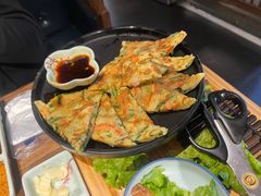 -明洞阿姨·韩式酱蟹烤肉·创意料理(三元桥店)