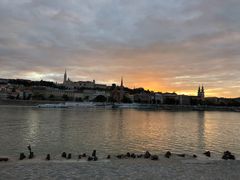 -多瑙河畔鞋履雕塑