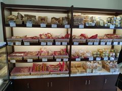 -红宝石·鲜奶小方·海派西点房(金杨店)