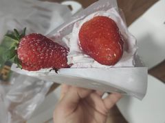 莓玫相映-超港·蛋糕面包(包河万达店)