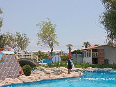 -黄河谷马拉湾海浪浴场