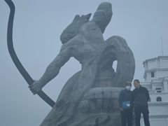 -巴陵广场