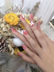 -爱纶美·美甲美睫半永久