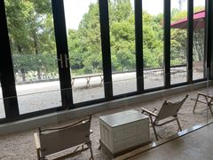 -J Create城市露营咖啡·简餐·宠物(上海动物园店)