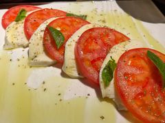 马苏里拉配番茄-FABIO’S费比欧披萨餐厅