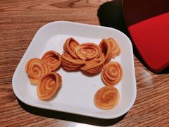 -龙少爷碳火干锅(环球中心店)