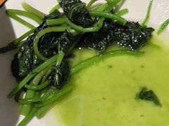 -莲餐厅·湖北菜·潜江小龙虾店(愚园路店)