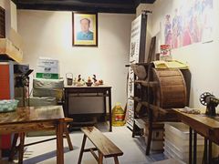 -白色精品·老长沙臭豆腐(文化店)