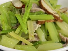 肉丝芹菜-嘉龙茶庄