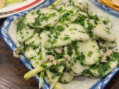 荠菜肉丝笋丝炒年糕-小实惠嘉(威海路店)