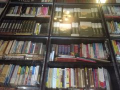 -钟书阁(松江泰晤士小镇店)