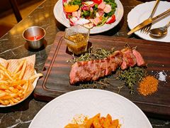 -LESCEDARS  Bistro香柏树(外滩店)