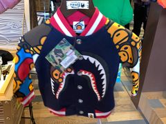 -BAPE STORE®(斯普瑞斯奥特莱斯店)