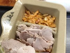 -亮亮面馆(经六路店)