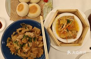 Hawthorn Barbecue Bun