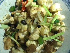 油渣炒菜花-那家小馆•北京菜•烤鸭(中关村店)