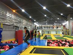 -Bounce Factory反弹工厂蹦床公园(群力店)