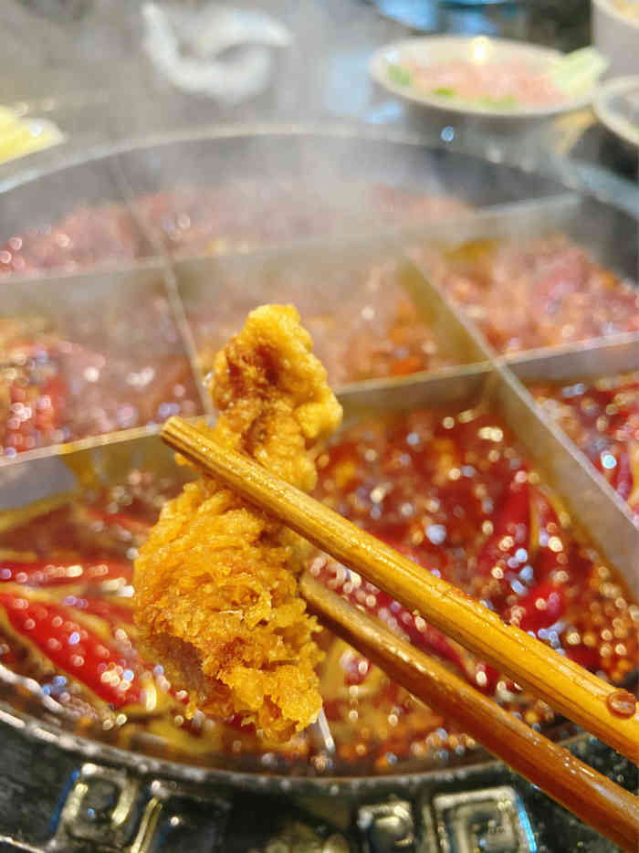 哈儿土火锅(两路口店)-"重庆旅游 在重庆3天吃了3顿火锅,这家.