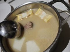 -肥仔文澳门猪骨煲(南京西路店)