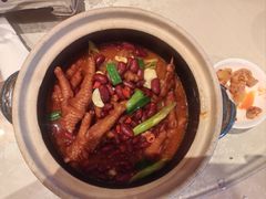 -帅巴人舅母子腊蹄民俗村