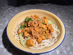 -鹤江桥·红油牛肉粉(SKP店)
