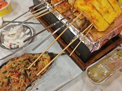 -海盗船. 龙虾烧烤. 酒馆